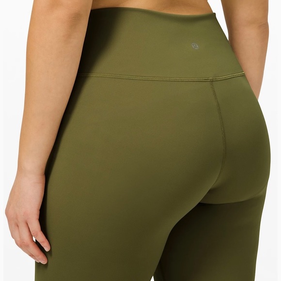 WunderUnder 28’ Legging - Picture 4 of 4